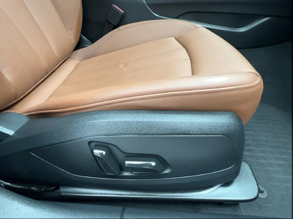 Audi A4 photo 34