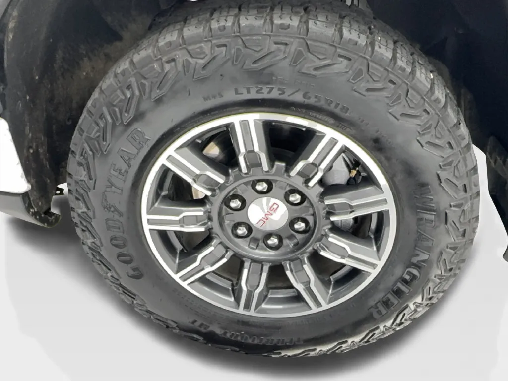 GMC Sierra photo 16