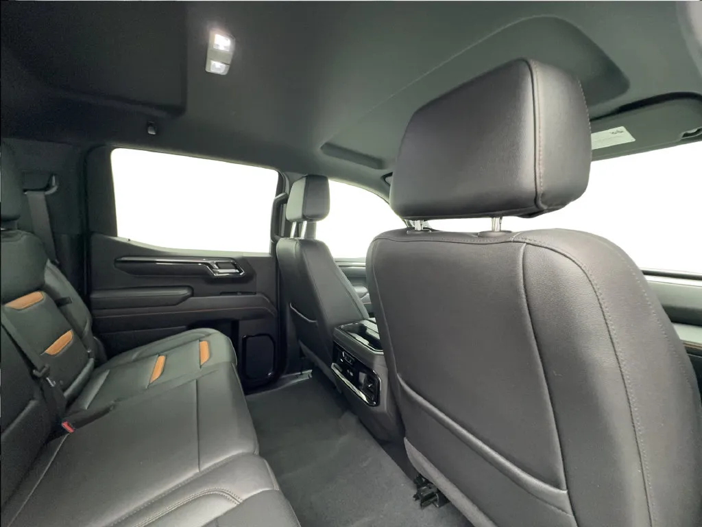 GMC Sierra photo 32