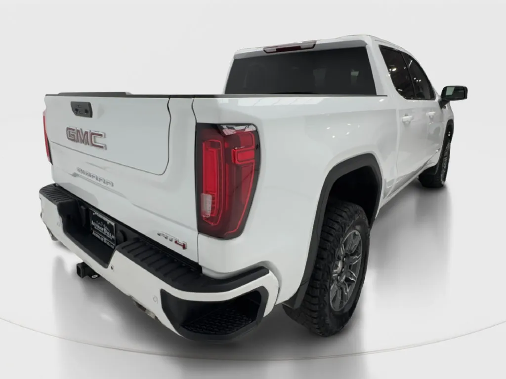 GMC Sierra photo 8