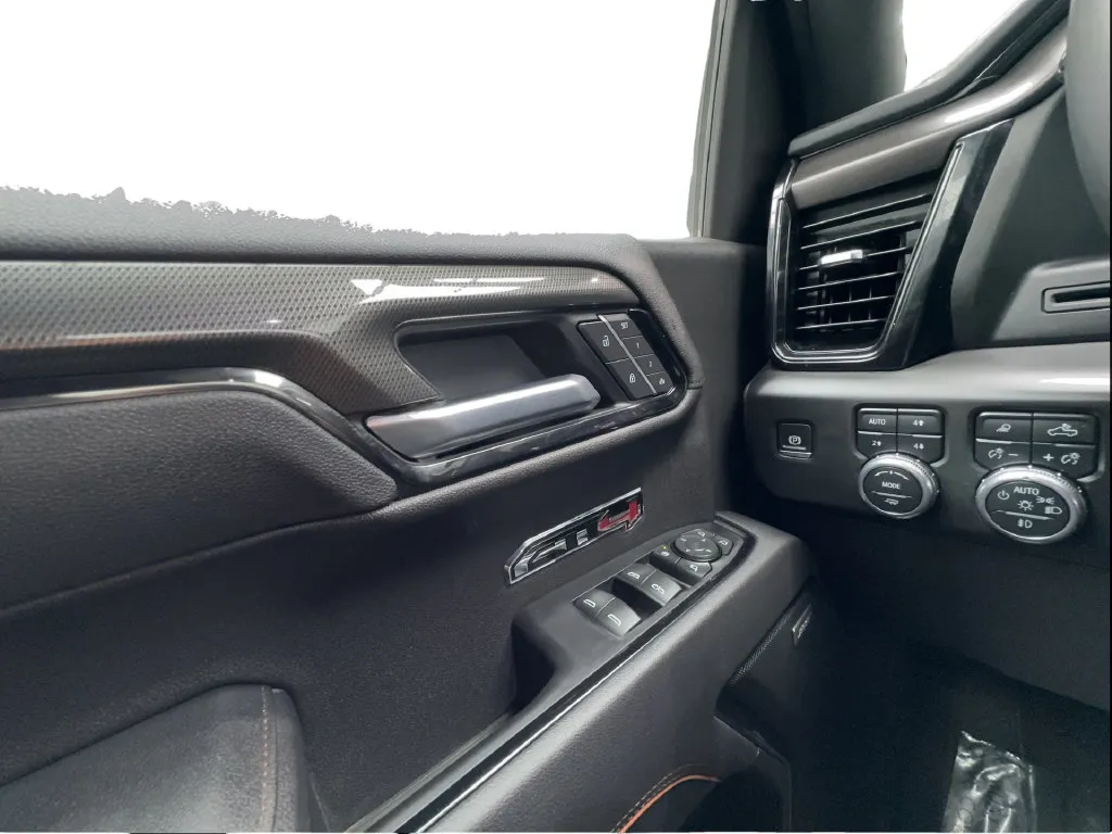 GMC Sierra photo 52