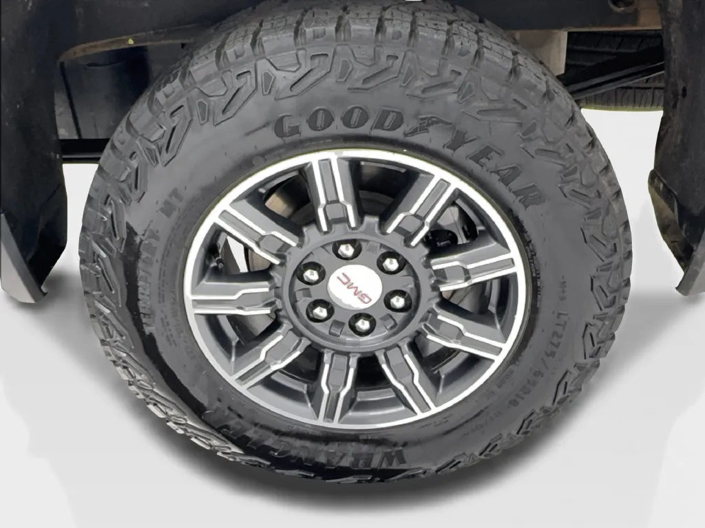 GMC Sierra photo 15