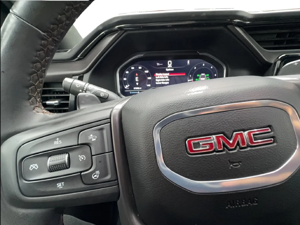 GMC Sierra photo 48
