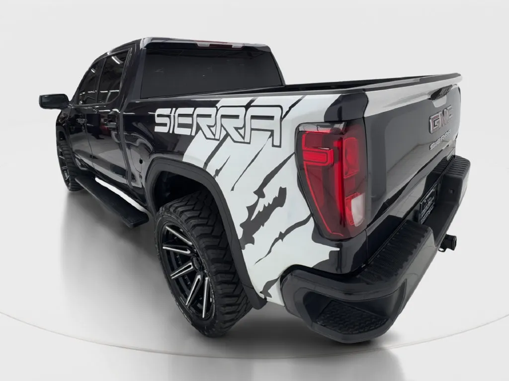 GMC Sierra photo 14