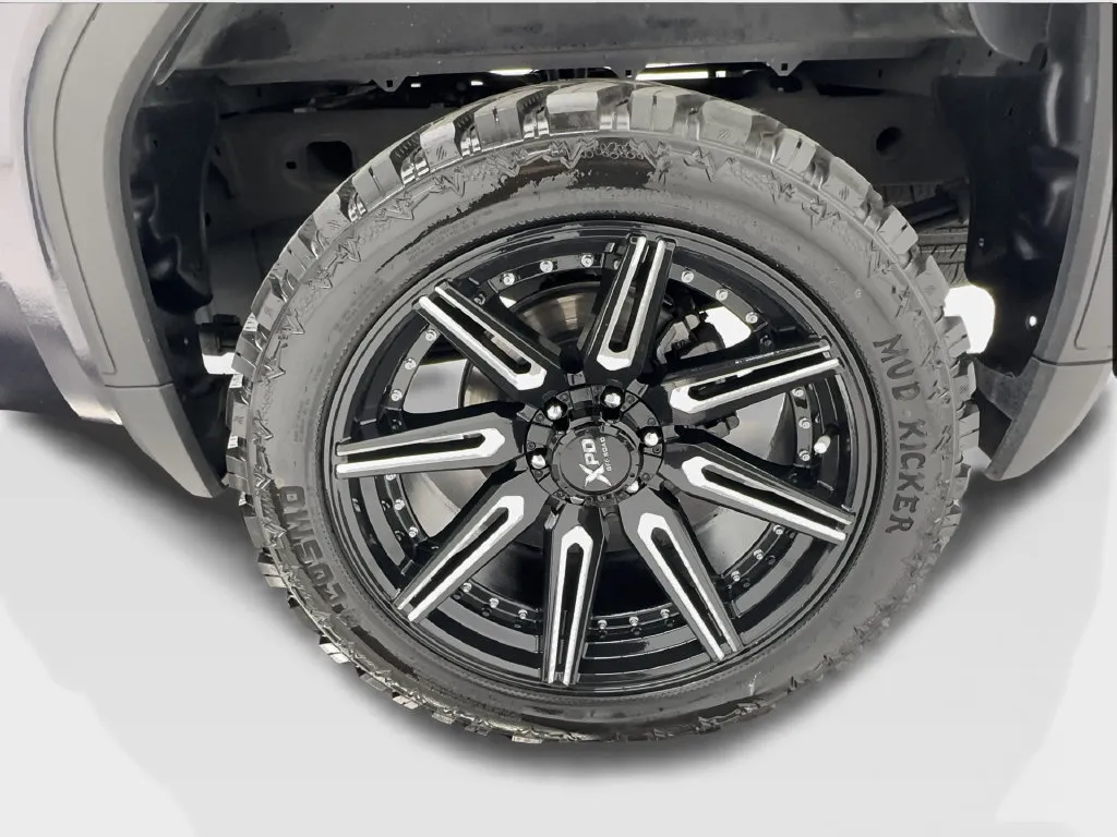 GMC Sierra photo 15