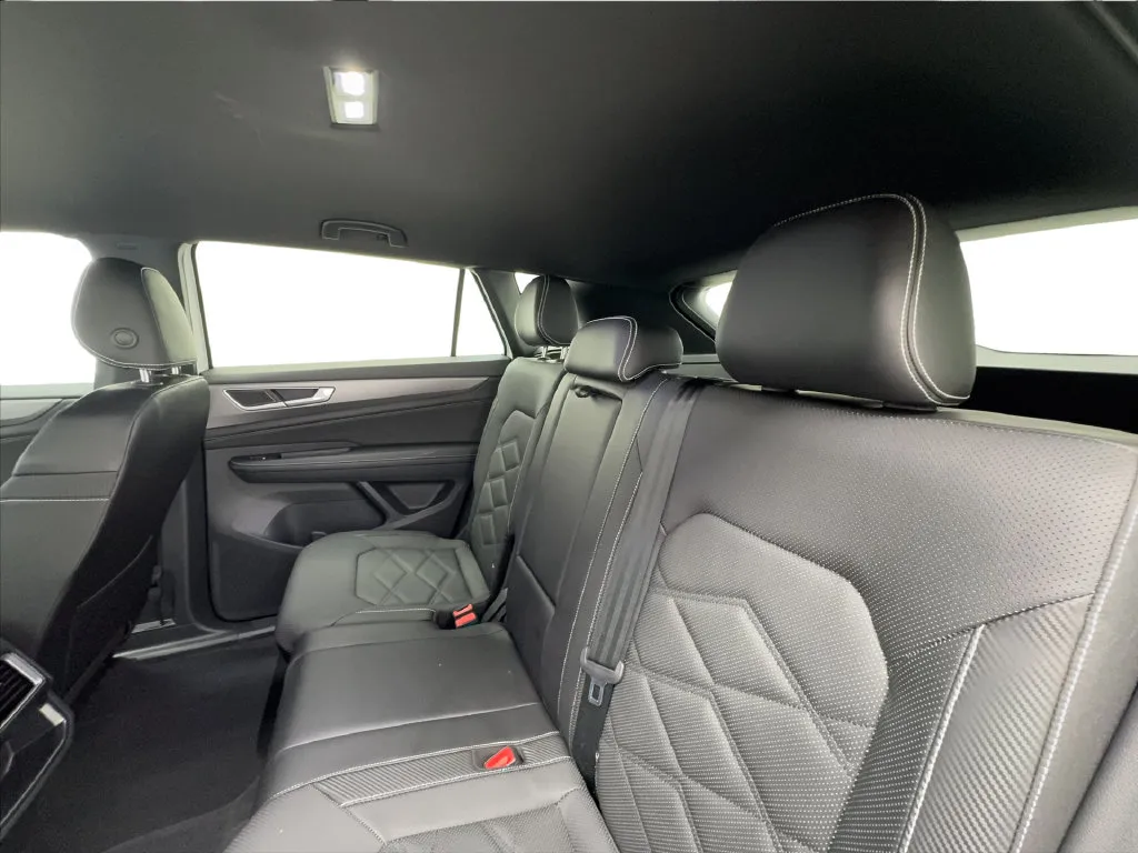 Volkswagen Atlas Cross Sport photo 26