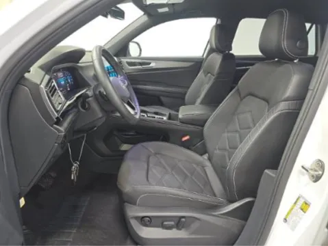 More photos of 2024 Volkswagen Atlas Cross Sport 2.0T SE at Autos of Dallas - Plano, TX