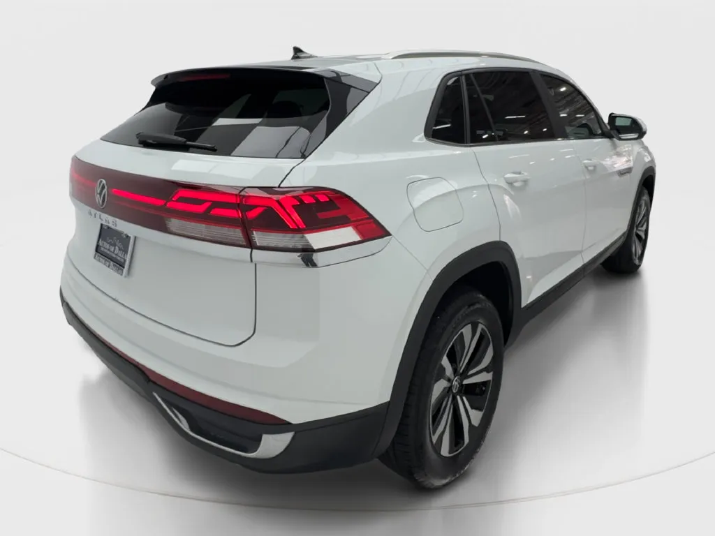 Volkswagen Atlas Cross Sport photo 8