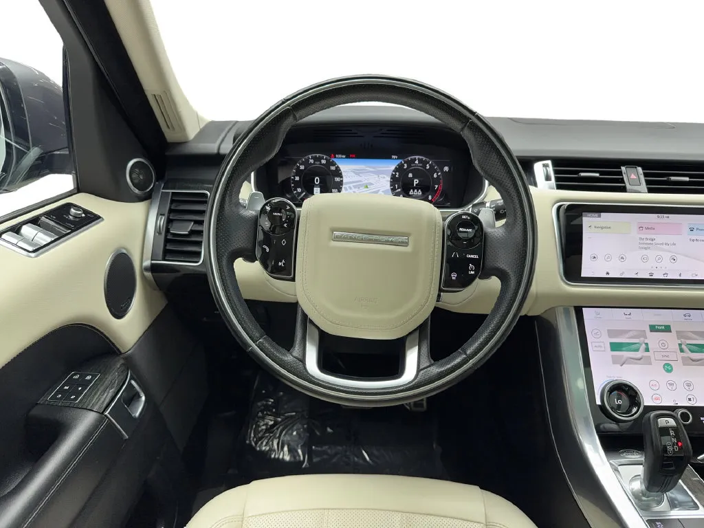 Land Rover Range Rover Sport photo 39