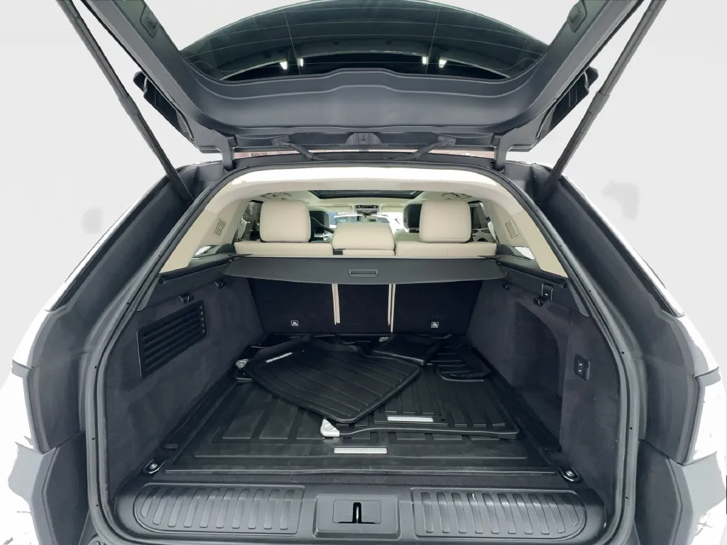 Land Rover Range Rover Sport photo 18