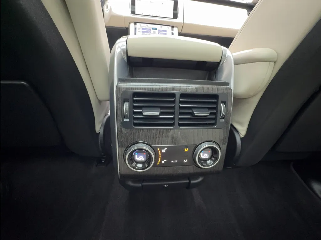 Land Rover Range Rover Sport photo 41