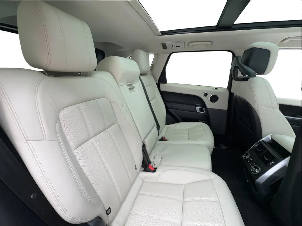 Land Rover Range Rover Sport photo 29