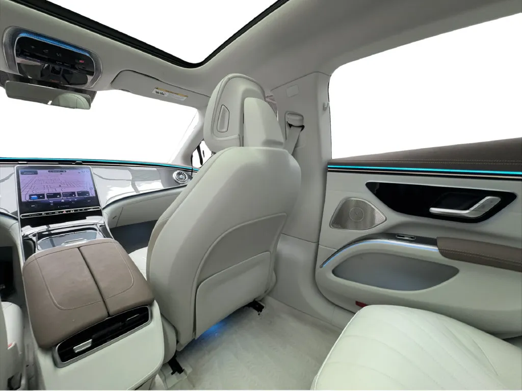 Mercedes-Benz EQS photo 42