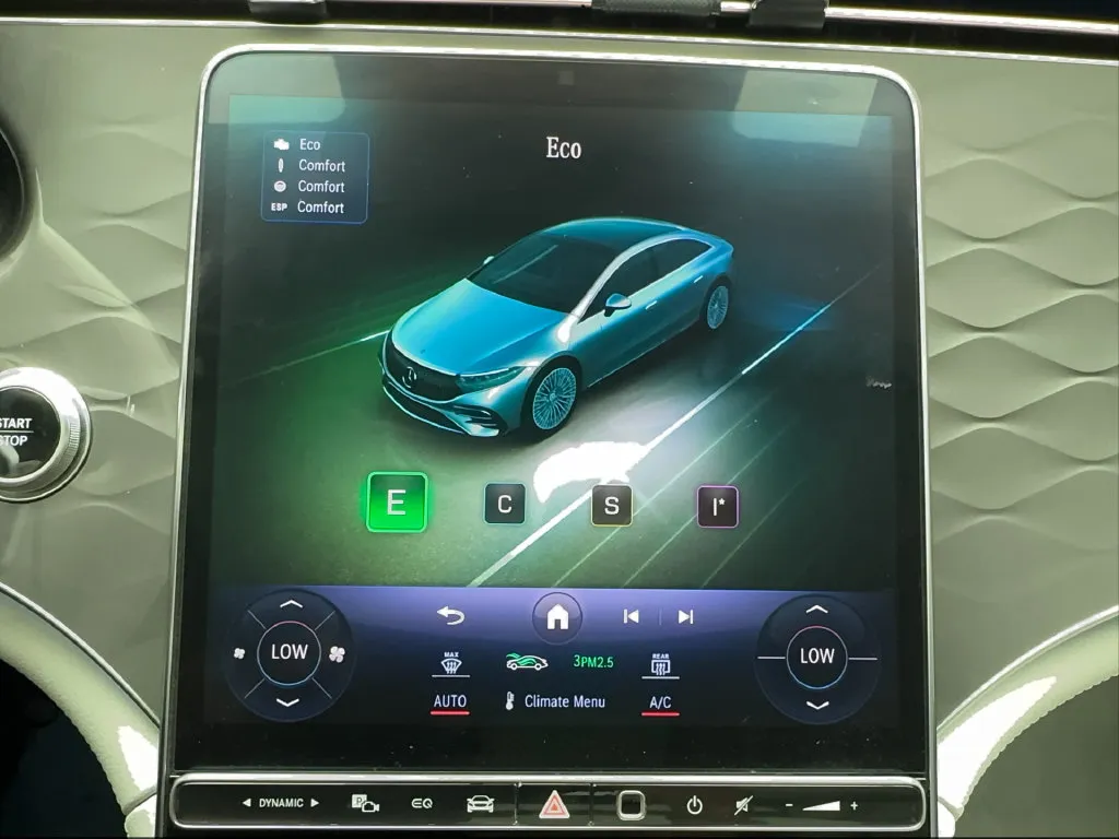 Mercedes-Benz EQS photo 54