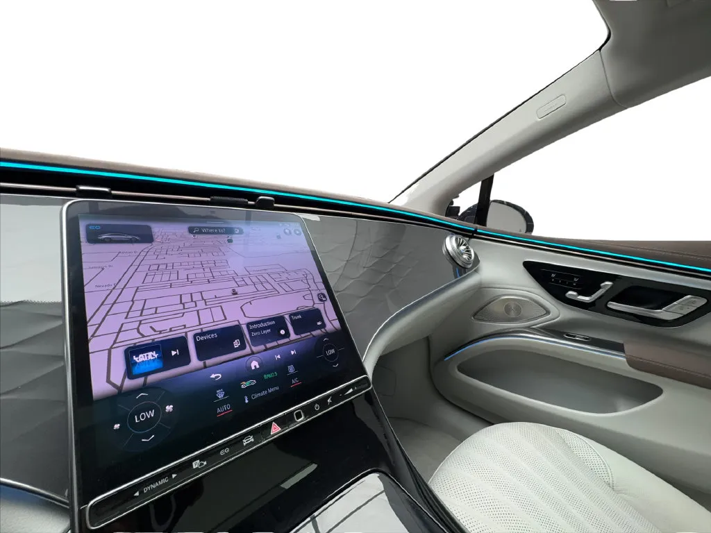 Mercedes-Benz EQS photo 46