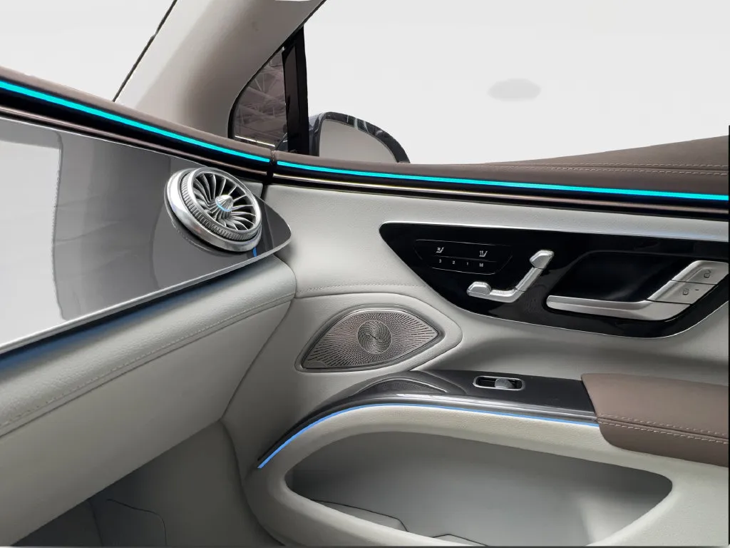 Mercedes-Benz EQS photo 48