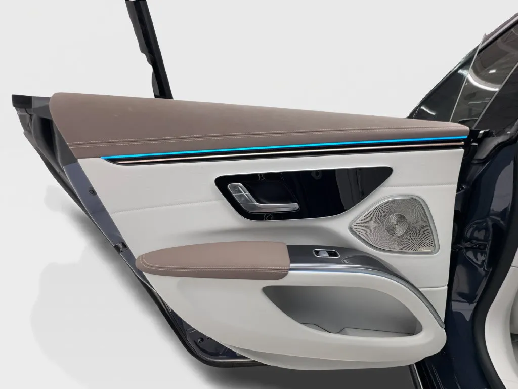Mercedes-Benz EQS photo 28