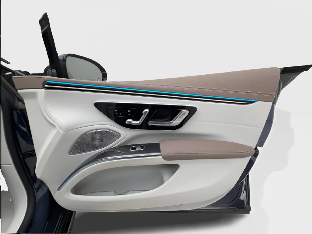 Mercedes-Benz EQS photo 35
