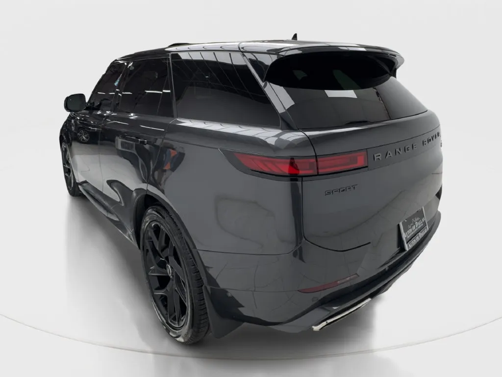 Land Rover Range Rover Sport photo 11