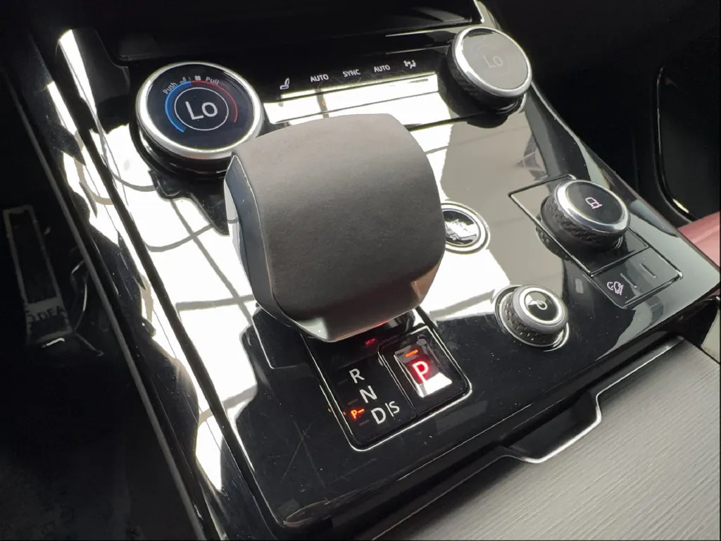 Land Rover Range Rover Sport photo 51