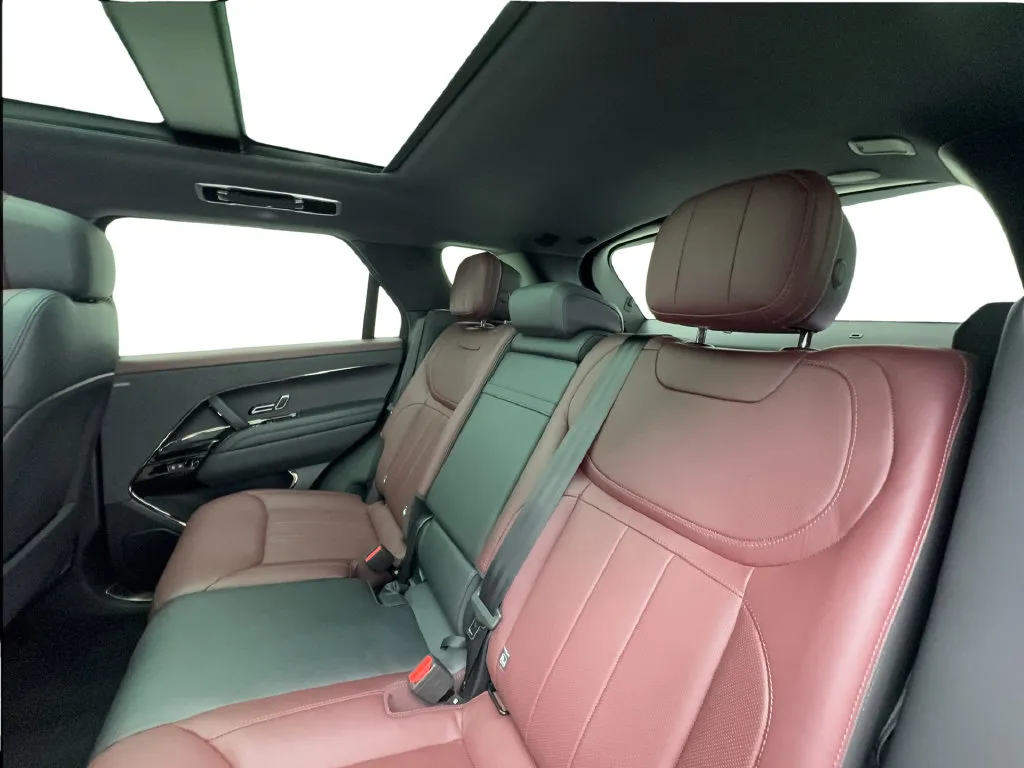 Land Rover Range Rover Sport photo 27