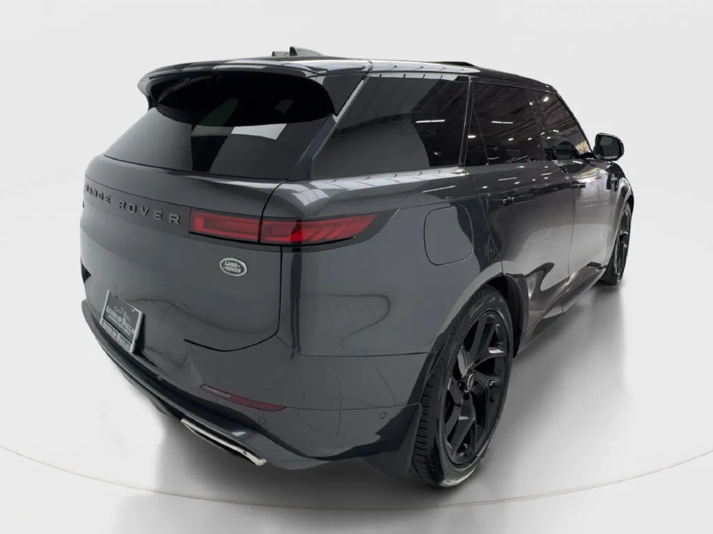 Land Rover Range Rover Sport photo 8