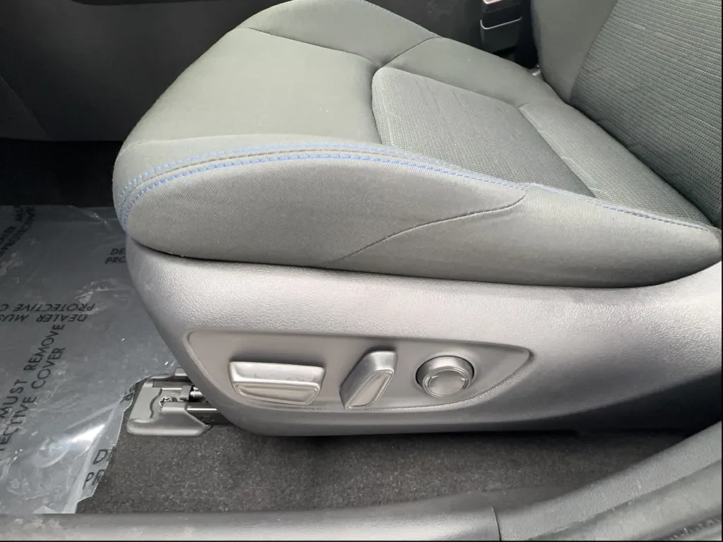 Toyota RAV4 photo 25
