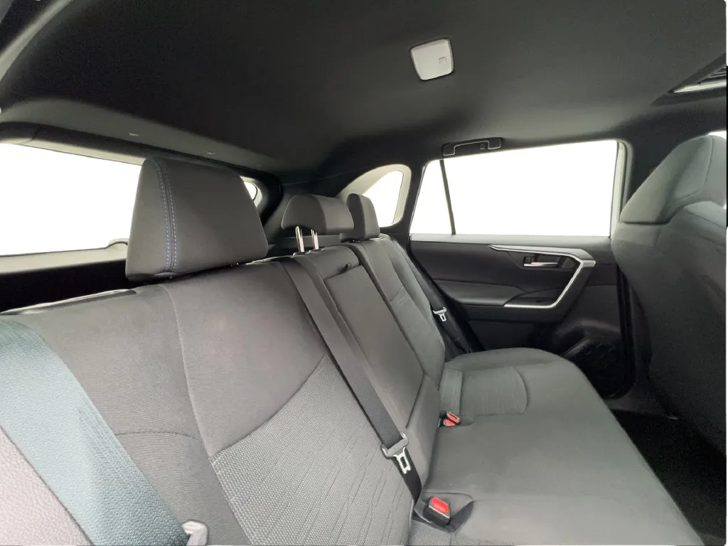 Toyota RAV4 photo 32