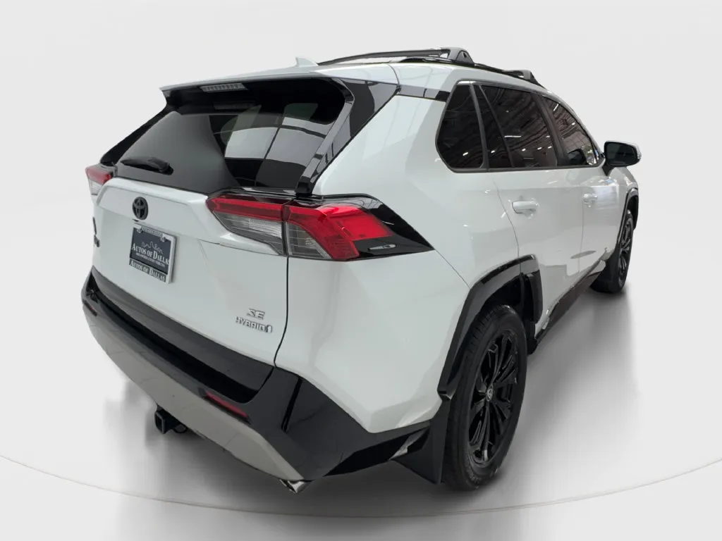 Toyota RAV4 photo 8