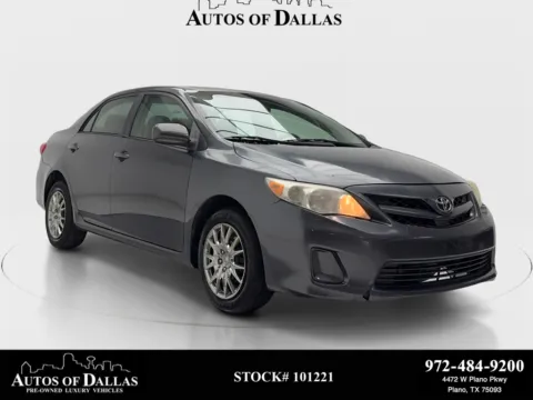Gray 2011 Toyota Corolla LE for sale in Plano, TX
