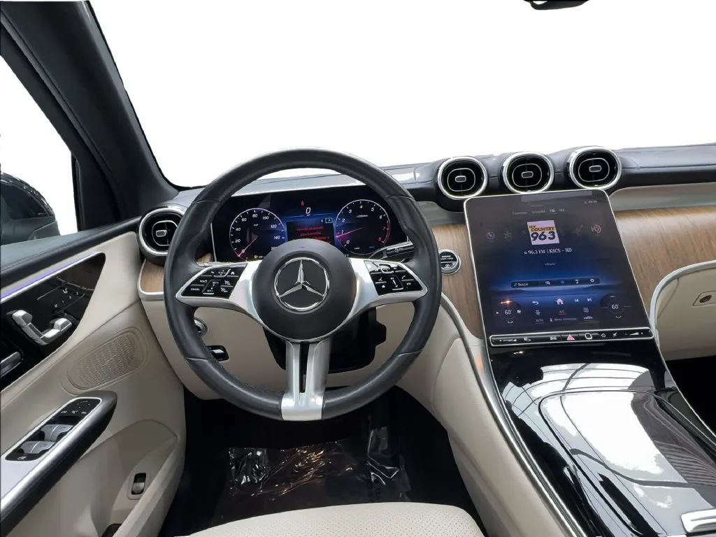 Mercedes-Benz GLC photo 37