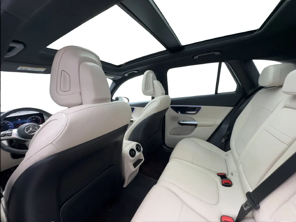 Mercedes-Benz GLC photo 26