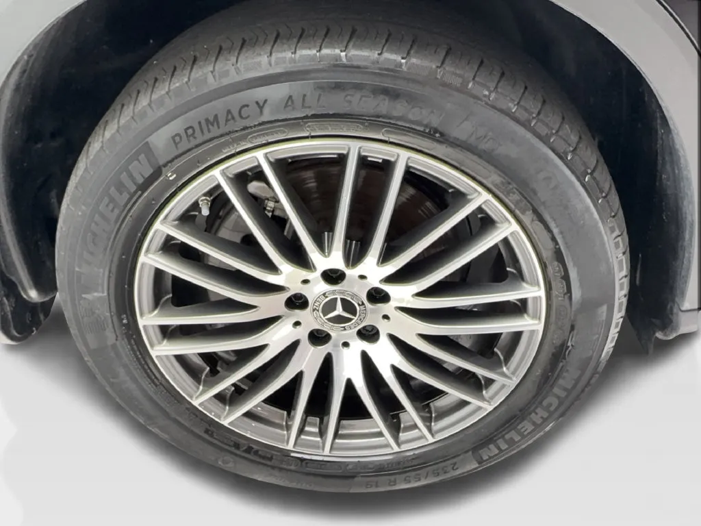 Mercedes-Benz GLC photo 16