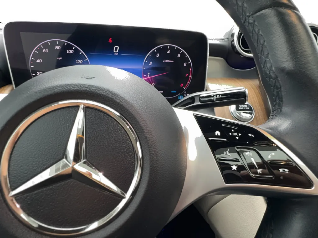 Mercedes-Benz GLC photo 44