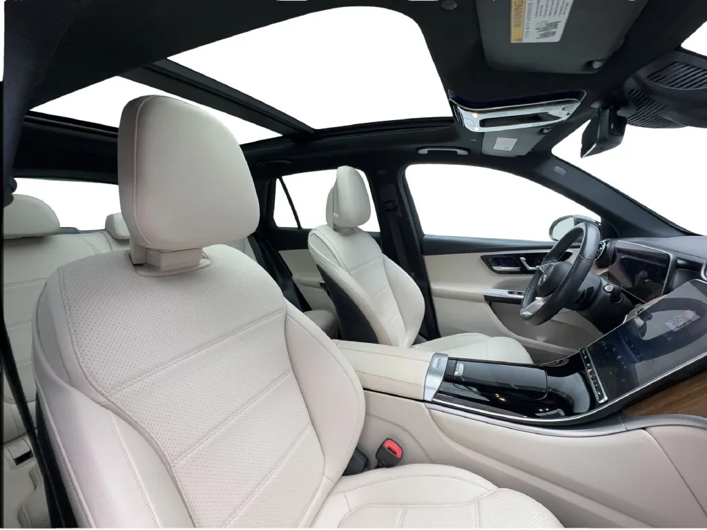 Mercedes-Benz GLC photo 33