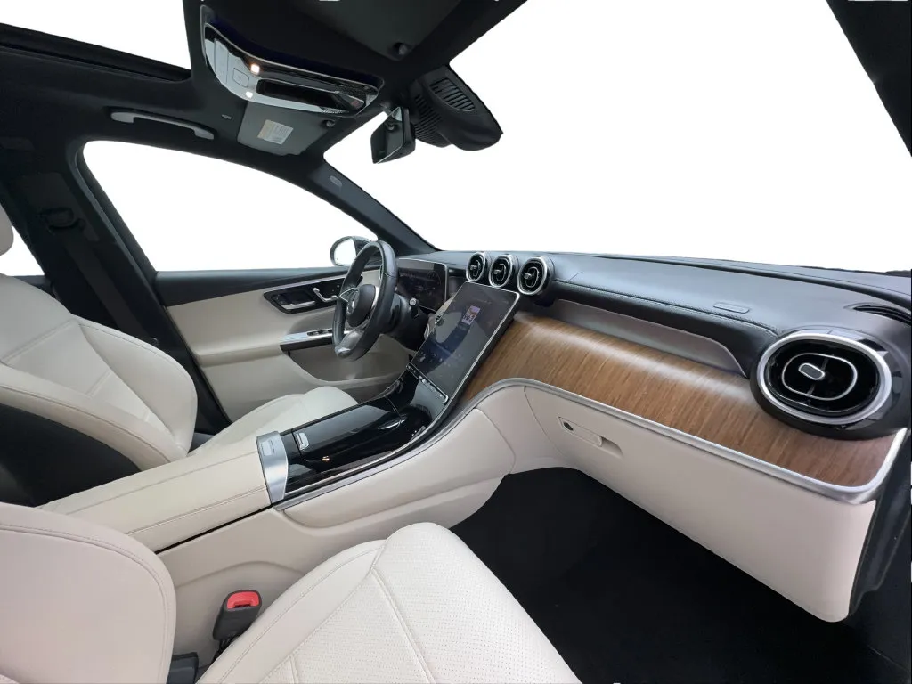 Mercedes-Benz GLC photo 34