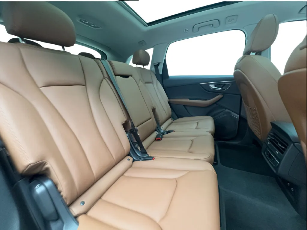Audi Q7 photo 28