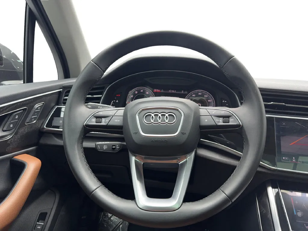 Audi Q7 photo 39