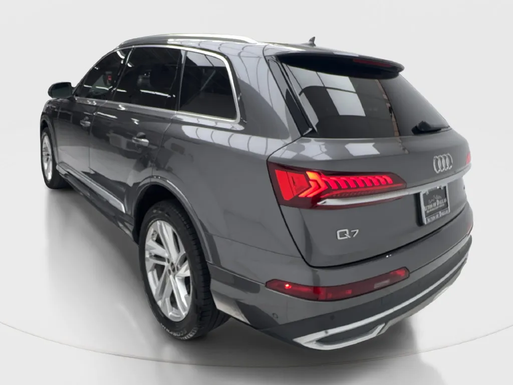 Audi Q7 photo 10
