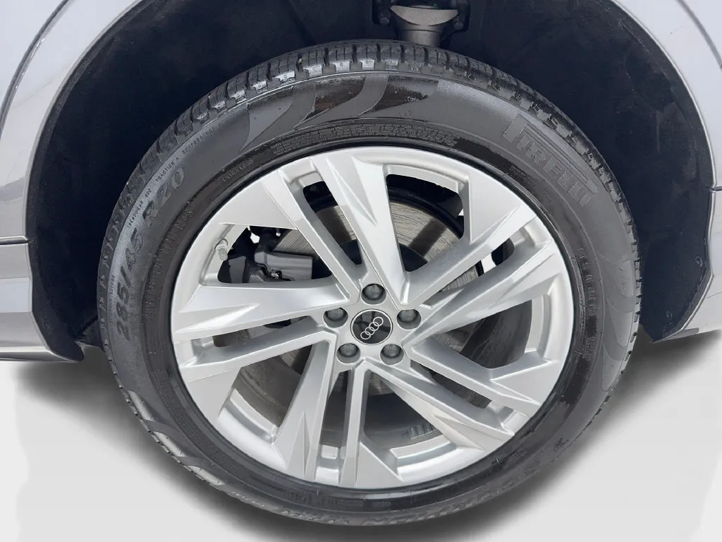 Audi Q7 photo 14