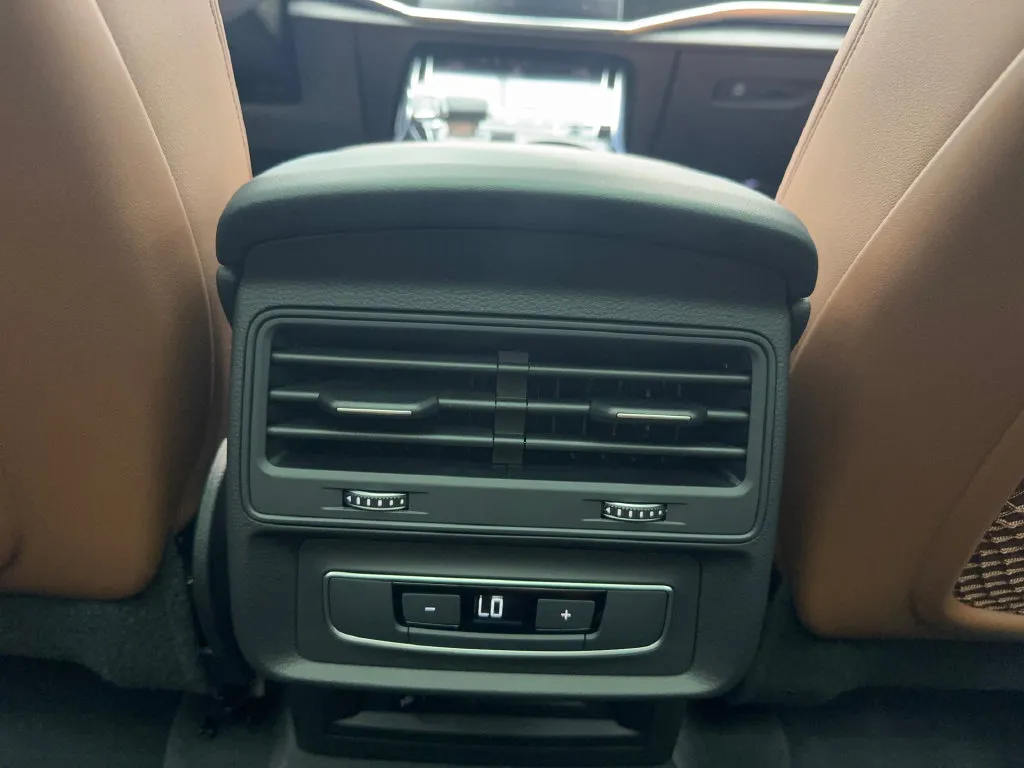 Audi Q7 photo 34