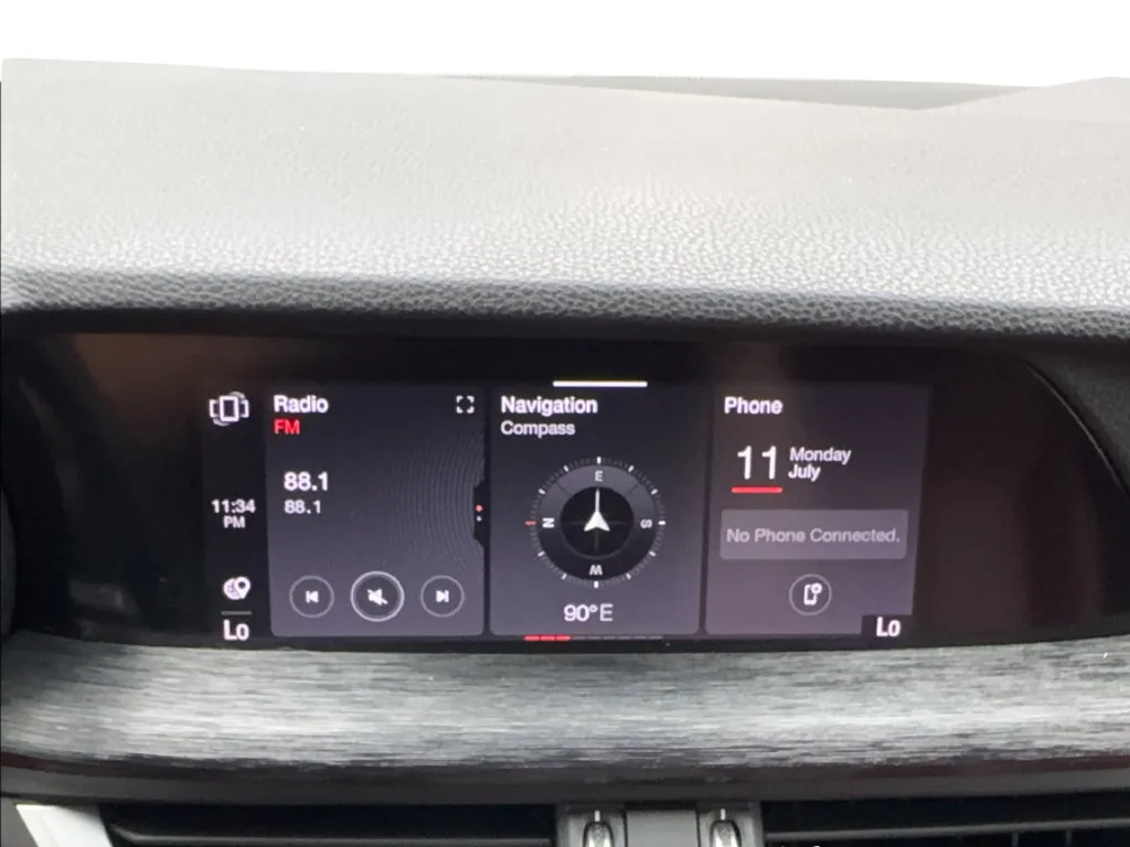 Alfa Romeo Stelvio photo 55