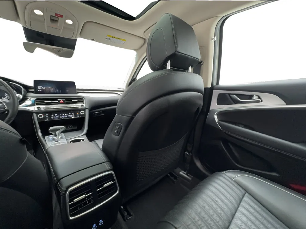 Genesis G70 photo 43