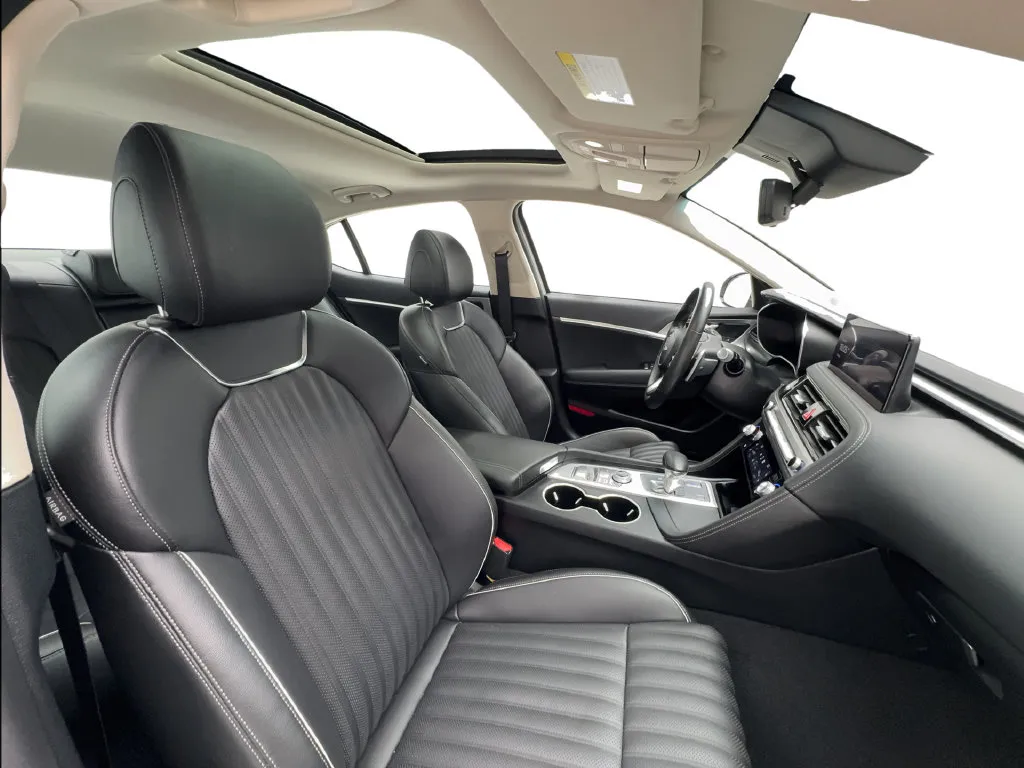 Genesis G70 photo 33