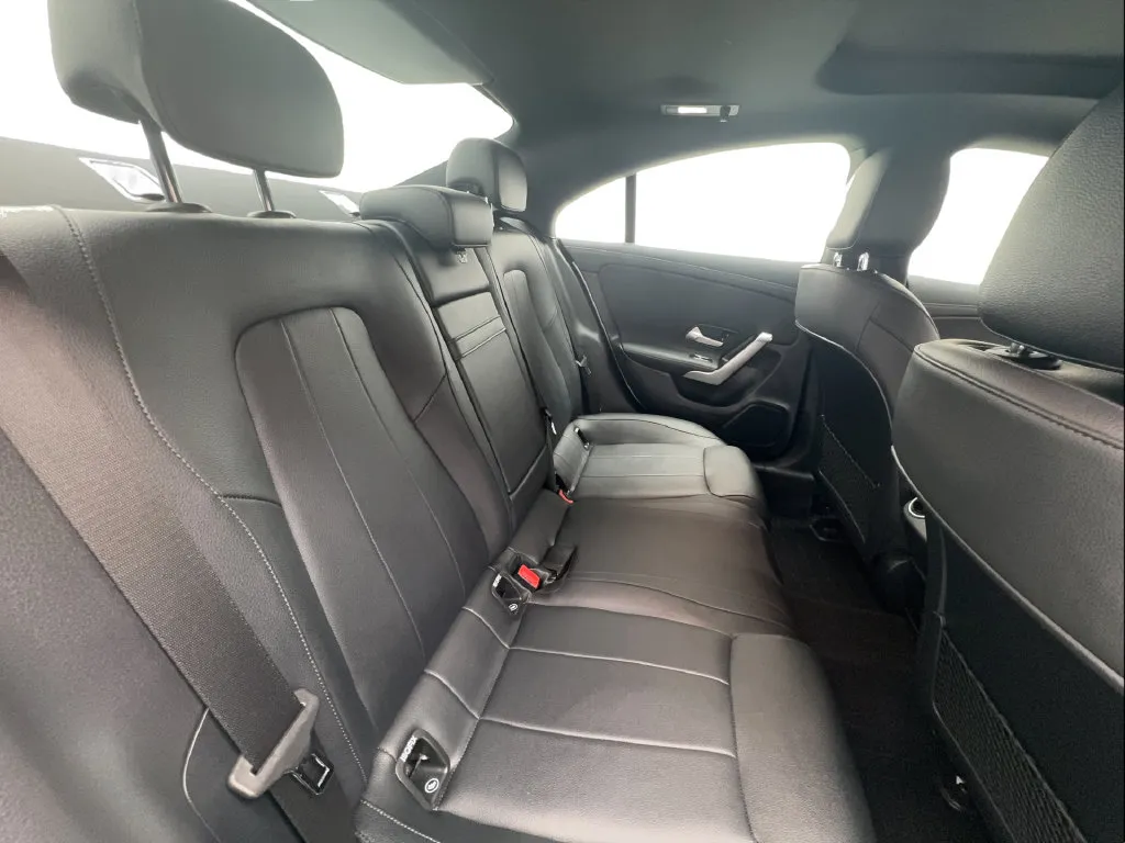 Mercedes-Benz CLA photo 28