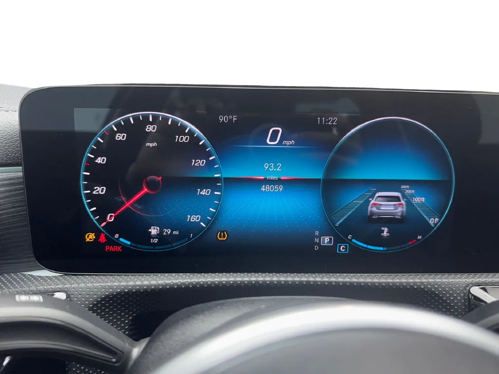 Mercedes-Benz CLA photo 40
