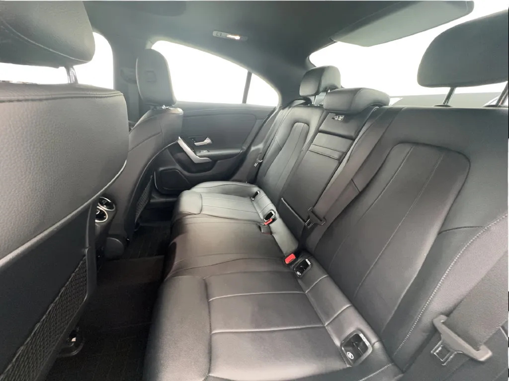 Mercedes-Benz CLA photo 25