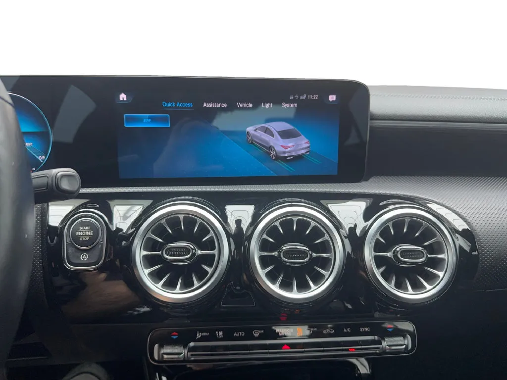 Mercedes-Benz CLA photo 43
