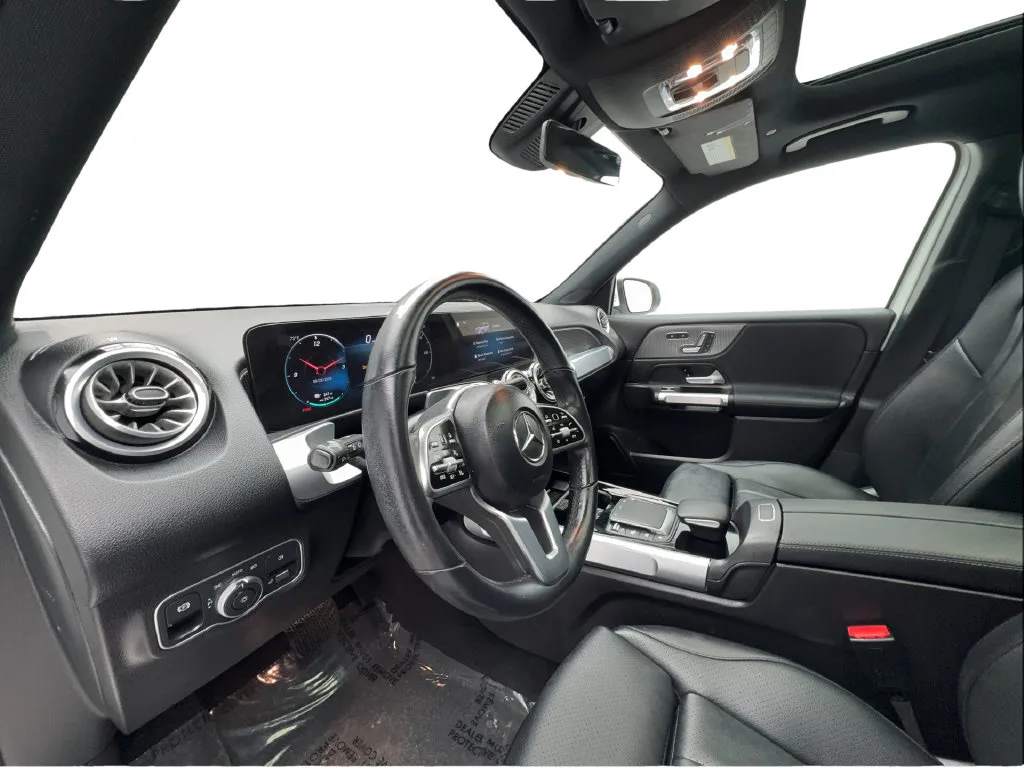 Mercedes-Benz EQB photo 23