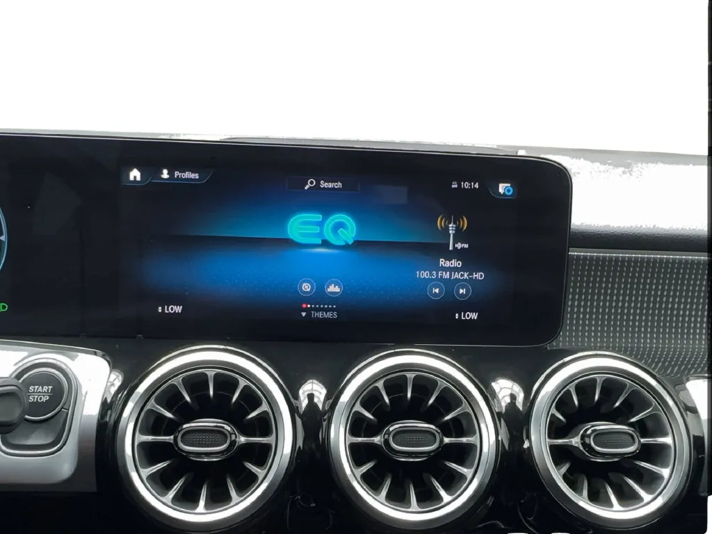 Mercedes-Benz EQB photo 55